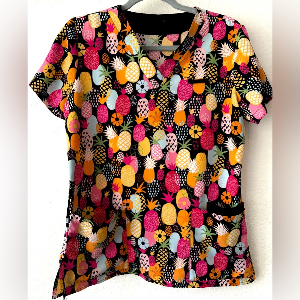 Scrub top